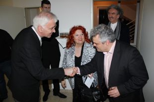 SLIKA B Genrlani konzul Vladimir Novaković primio je brojen goste resize